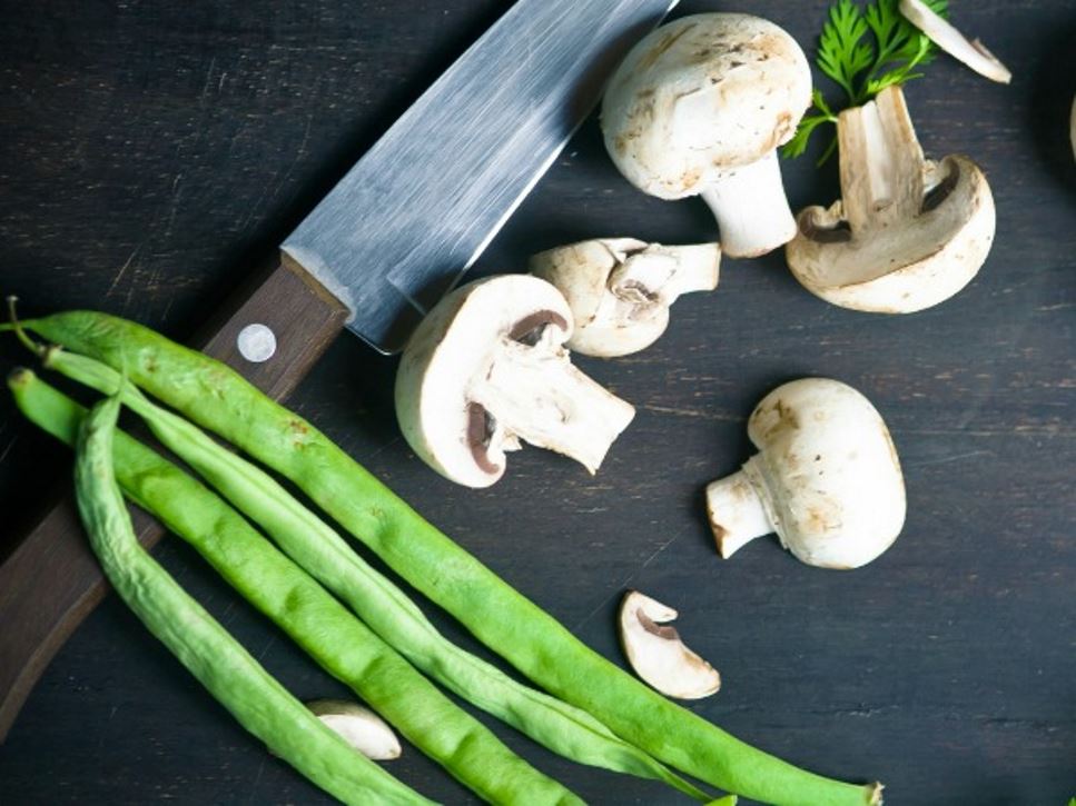 Ingredients for Easy Green Bean Salad with Lemon Vinaigrette